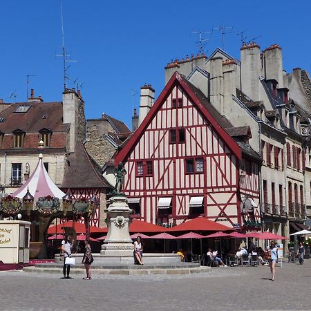 Le Pastore Avec Terrasse Au Coeur Du Centre Historique Dijon Exterior photo